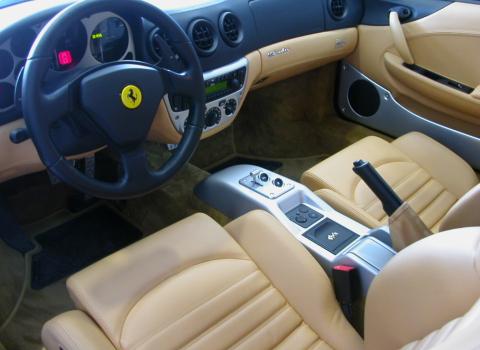 Ferrari 360 Modena. Eγκατάσταση Δορυφορικού συστήματος εντοπισμού της Τelelink.